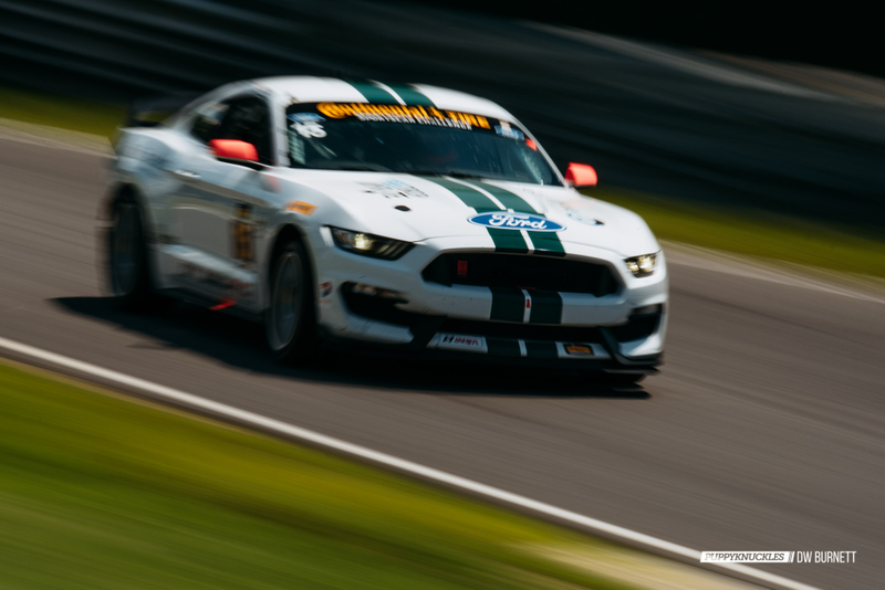 Illustration for article titled Crazy Fast Shelby Mustang GT350R-Cs Dominate Lime Rock